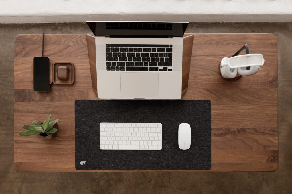 schreibtisch klassisch